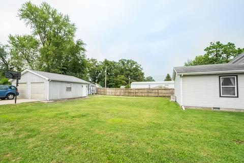 202 E Franklin St, Downs, IL 61736 photo 25