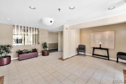 5400 Astor Ln #211, Rolling Meadows, IL 60008 photo 2