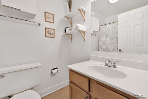 5400 Astor Ln #211, Rolling Meadows, IL 60008 photo 18