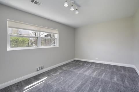 902 Suffield Ter, Northbrook, IL 60062 photo 14