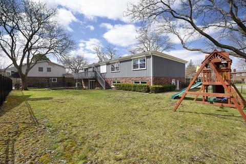 902 Suffield Ter, Northbrook, IL 60062 photo 18