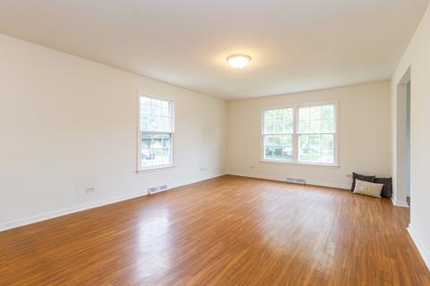 885 S 7th Ave, Kankakee, IL 60901 photo 2