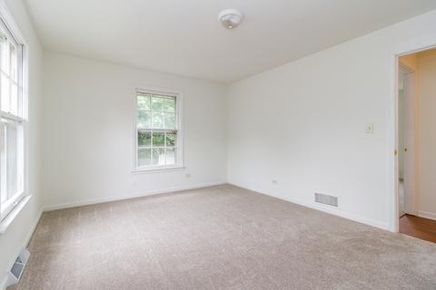 885 S 7th Ave, Kankakee, IL 60901 photo 7