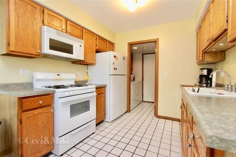 651 Dorset Ct, Wheeling, IL 60090 photo 7
