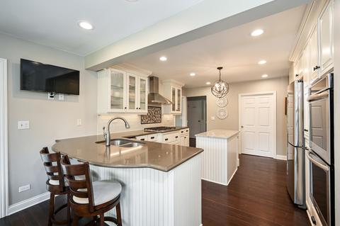 1523 Wadsworth Rd, Wheaton, IL 60189 photo 5