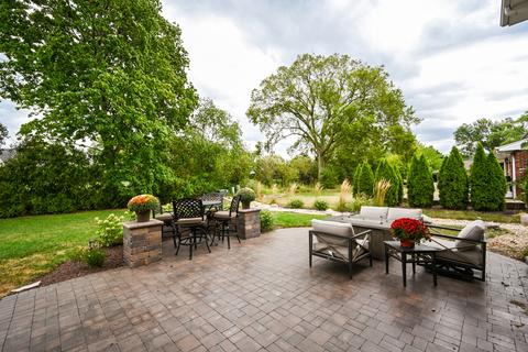 1523 Wadsworth Rd, Wheaton, IL 60189 photo 32