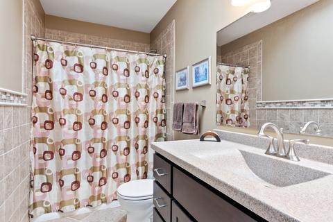 951 Balsam Ln, Bartlett, IL 60103 photo 9