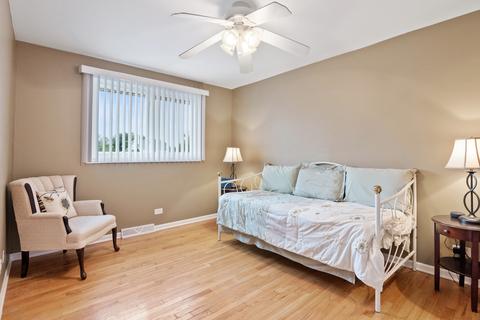 951 Balsam Ln, Bartlett, IL 60103 photo 10