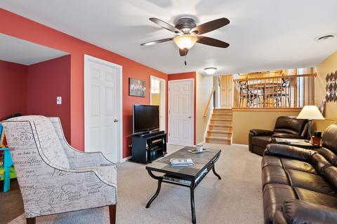 951 Balsam Ln, Bartlett, IL 60103 photo 7