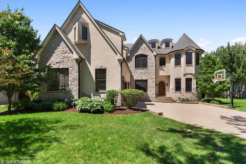 815 Iris Ln, Naperville, IL 60540 photo 1
