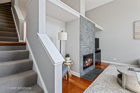 2753 N Wayne Ave #E, Chicago, IL 60614 photo 2