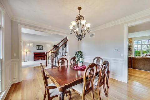 106 Mitchell Cir, Wheaton, IL 60189 photo 21