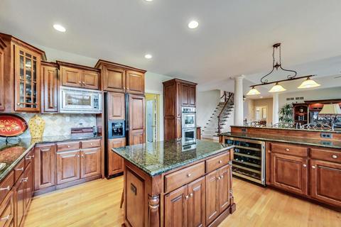 106 Mitchell Cir, Wheaton, IL 60189 photo 11