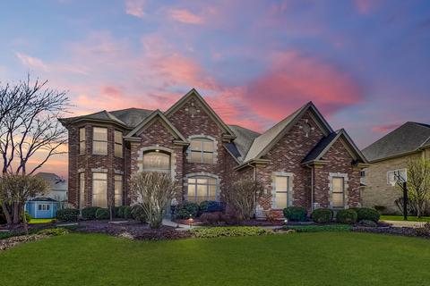106 Mitchell Cir, Wheaton, IL 60189 photo 2
