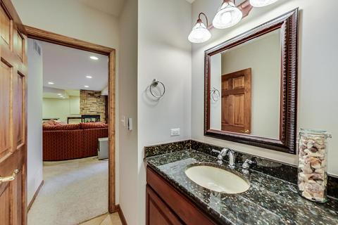 106 Mitchell Cir, Wheaton, IL 60189 photo 35