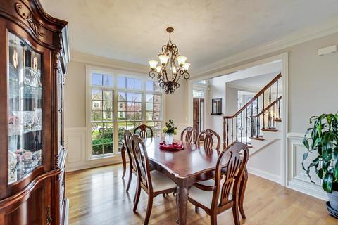 106 Mitchell Cir, Wheaton, IL 60189 photo 22