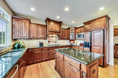 106 Mitchell Cir, Wheaton, IL 60189 photo 10