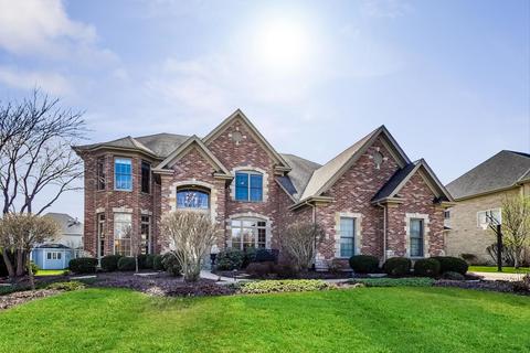106 Mitchell Cir, Wheaton, IL 60189 photo 1