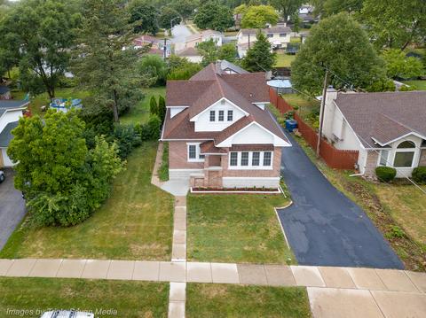 148 N May St, Addison, IL 60101 photo 3