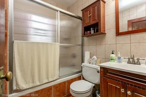 148 N May St, Addison, IL 60101 photo 22