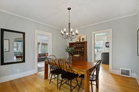 808 E Willow Ave, Wheaton, IL 60187 photo 14