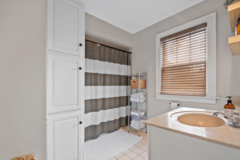 808 E Willow Ave, Wheaton, IL 60187 photo 31