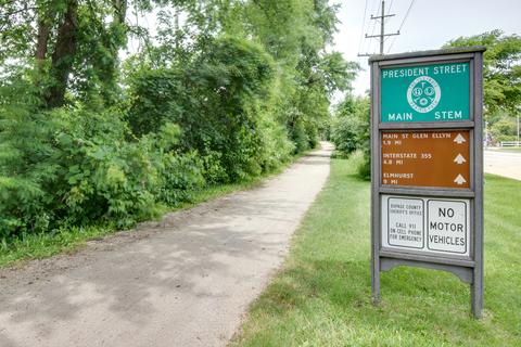 808 E Willow Ave, Wheaton, IL 60187 photo 43
