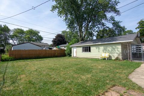 2309 Kirchoff Rd, Rolling Meadows, IL 60008 photo 7