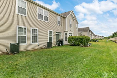 2208 Evergreen Cir, Mchenry, IL 60050 photo 23