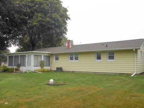 307 E Jackson St, Malta, IL 60150 photo 4