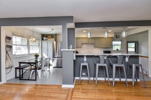 715 Crest St, Wheaton, IL 60189 photo 6