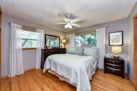 715 Crest St, Wheaton, IL 60189 photo 9