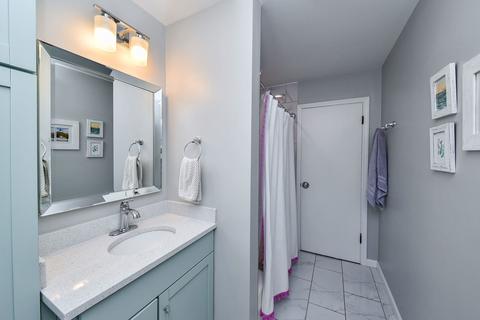 715 Crest St, Wheaton, IL 60189 photo 12