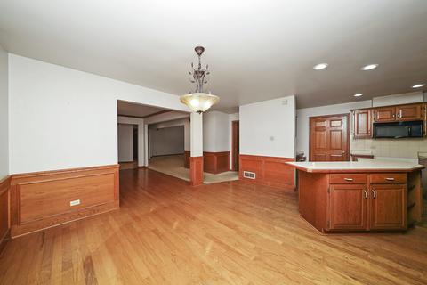 23008 Oakland Dr, Steger, IL 60475 photo 4