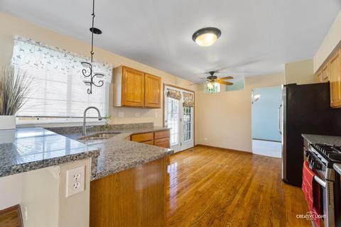 1282 Dunbarton Dr, Aurora, IL 60502 photo 10