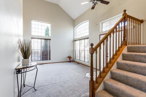 1282 Dunbarton Dr, Aurora, IL 60502 photo 12