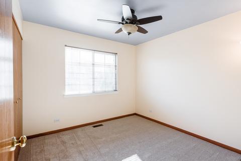 1282 Dunbarton Dr, Aurora, IL 60502 photo 17