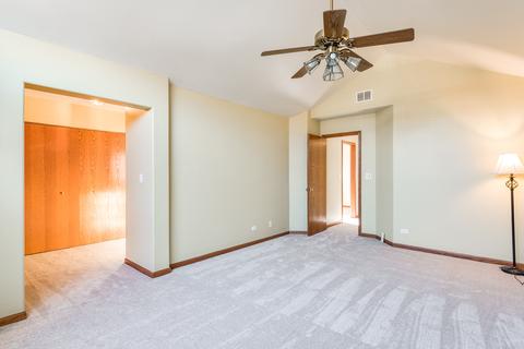 1282 Dunbarton Dr, Aurora, IL 60502 photo 13