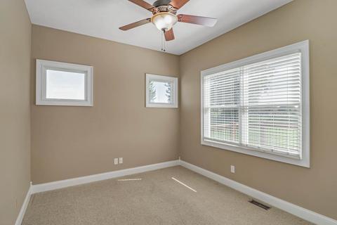 2 Emerald Crest Ct, Bloomington, IL 61705 photo 22