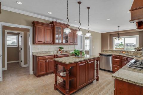 2 Emerald Crest Ct, Bloomington, IL 61705 photo 21