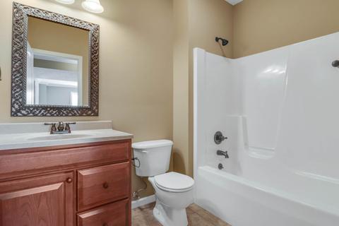 2 Emerald Crest Ct, Bloomington, IL 61705 photo 44