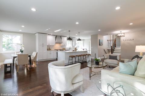 956 S 2nd Ave, Des Plaines, IL 60016 photo 4