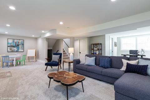 956 S 2nd Ave, Des Plaines, IL 60016 photo 10
