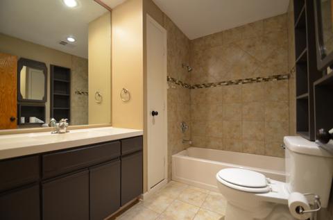 497 Konen Ave, Aurora, IL 60505 photo 9
