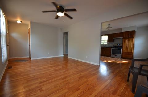 497 Konen Ave, Aurora, IL 60505 photo 8
