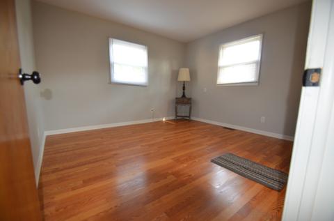 497 Konen Ave, Aurora, IL 60505 photo 10
