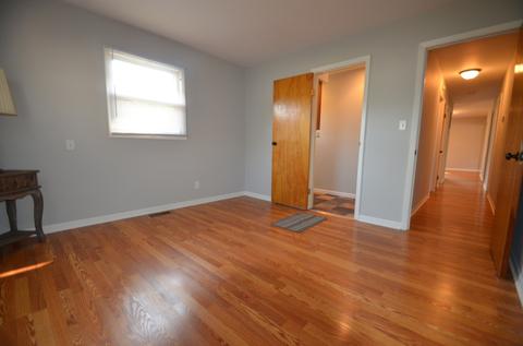 497 Konen Ave, Aurora, IL 60505 photo 11