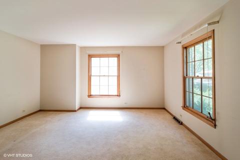 635 S Spring Rd, Elmhurst, IL 60126 photo 2