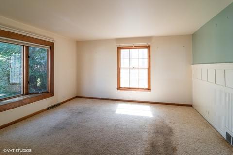 635 S Spring Rd, Elmhurst, IL 60126 photo 7