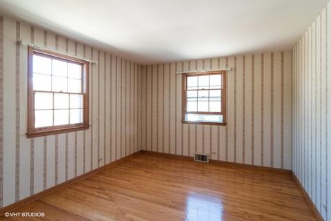 635 S Spring Rd, Elmhurst, IL 60126 photo 11